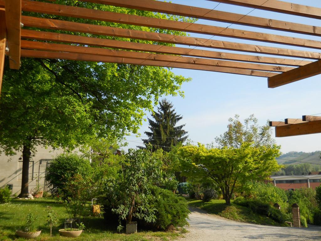 Tenuta Calabiana Diano d'Alba Exterior photo